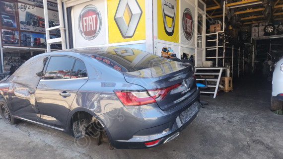 RENAULT MEGANE 4 ORJİNAL ÇIKMA KOMPLE DOLU TAVAN ARKA KESME