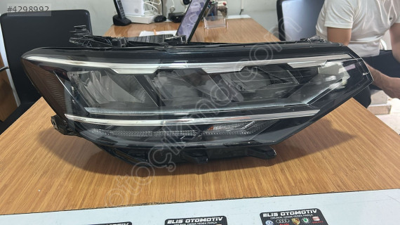 VOLKSWAGEN PASSAT B8.5 BZZNİS SAĞ ÖN FAR