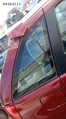 seat ibiza sağ arka kelebek camı