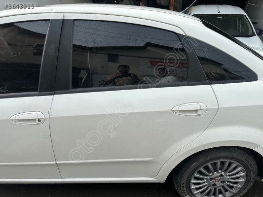 Fiat linea sol arka kapı