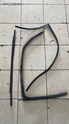 LİNEA SAĞ ARKA KAPI FİTİLİ AKİL YAMAN OTOMOTİV