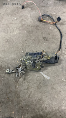 Volvo 850 sol arka kapı kilidi