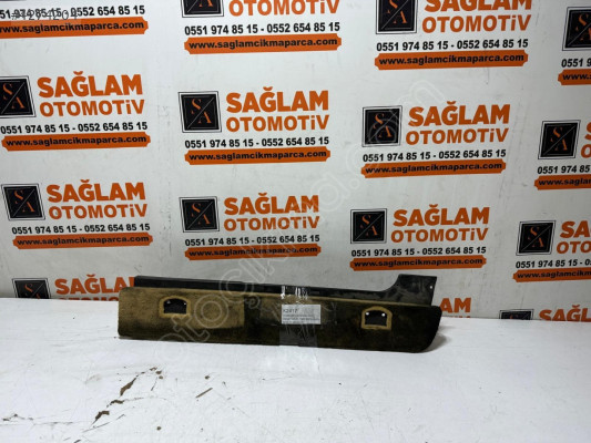 ÇIKMA PORSCHE CAYENNE 2005 BAGAJ YAN İÇ TRİM KAPLAMASI 7L5863527L