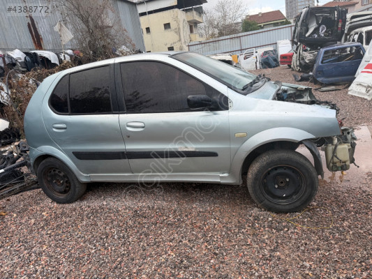 Tata Indica sağ arka kapı