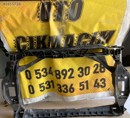 2011-2014 Audi Q3 Ön Panel Parçası - 8U0805594