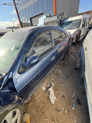 Megan 1 sol ön kapı 98-2003