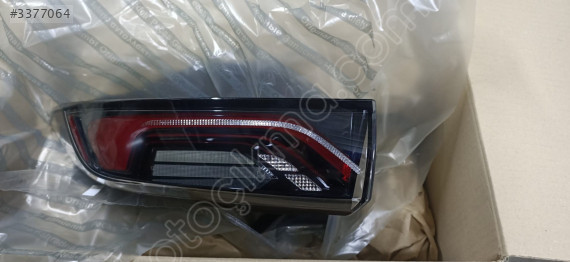 Alfa Romeo Tonale sağ dış stop lambası