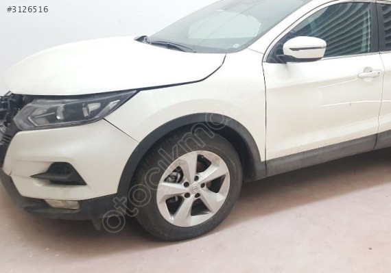 Nissan Qashqai J11 Dodik ve Diğer Oto Parçaları - Mil Oto