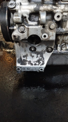 peugeot 207 klima kompresör ayağı