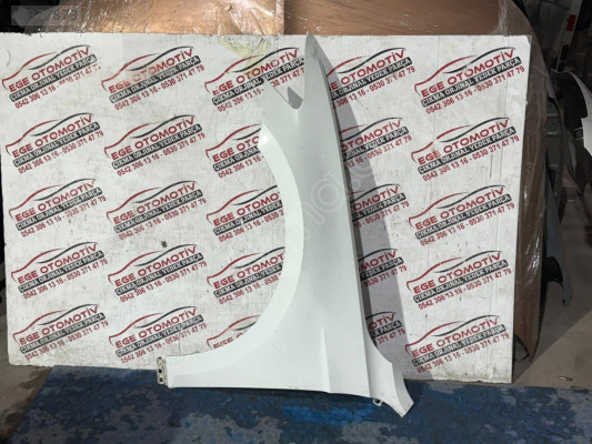 2015/2021 VW PASSAT B8 BEYAZ SOL ÖN ÇAMURLUK ORJINAL BOYASIZ