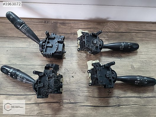 ORJİNAL TOYOTA COROLLA SERİSİNİN TÜM SİNYAL KOLLARI MEVCUTTUR.