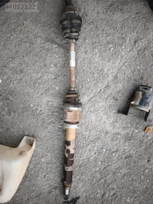 Fiesta benzinli 1.25-1.4-1.6 sağ orjinal aks . son olur fiyat