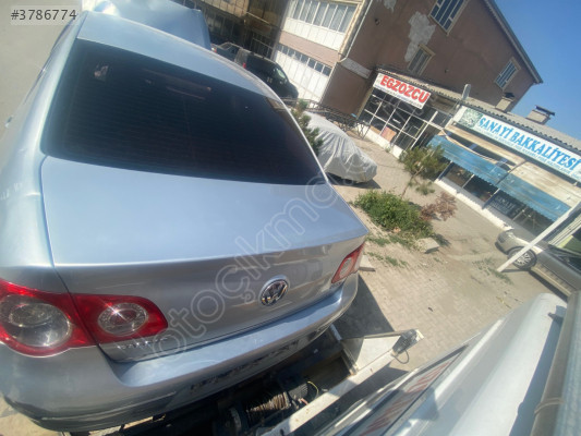 Passat b6 bagaj kapağı