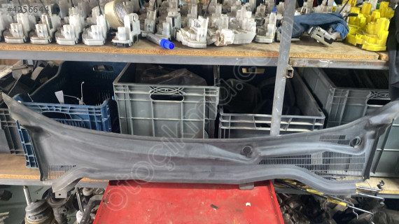 FİAT FİORİNO ÖN CAM IZGARASI SÖKME ORJİNAL