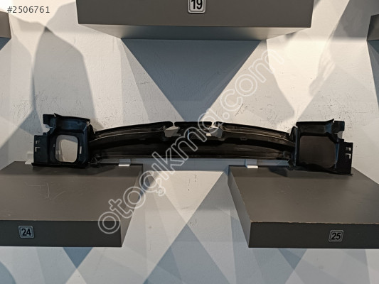 BMW G30 RADYATÖR HAVA KANALI ÜST 51747383845 SY