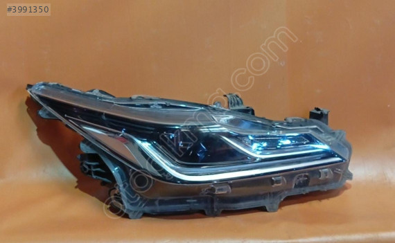 Toyota coralla sağ far