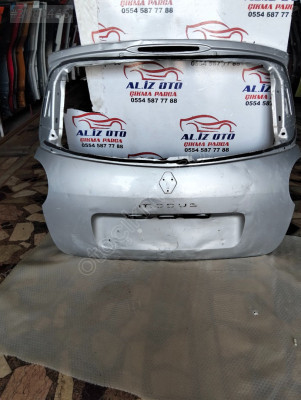 Renault modus bağaj kapağı