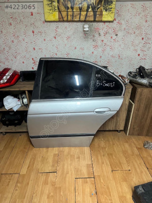 BÖW E39 5 SERİSİ ÇIKMA SOL ARKA KAPI