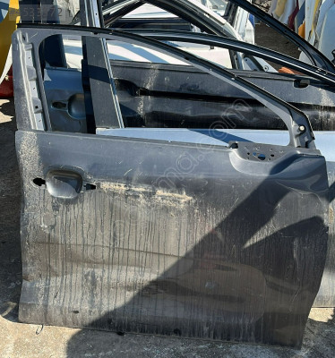 PEUGEOT 208 SAĞ ARKA KAPI