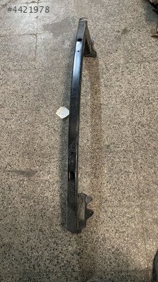 Nissan qasgai ön tampon demiri