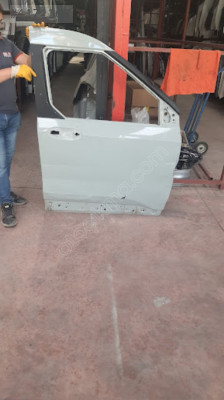 ford courier 23/25 sağ ön kapı sefalılar oto cıkma
