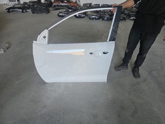 HYUNDAİ İ10 BEYAZ SOL ÖN KAPİ ORJINAL