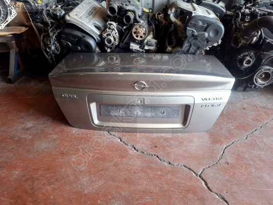 ÖZMEN OPEL VECTRA B MAKYAJLI ARKA BAGAJ KAPAĞI SPOYLER İRMSCHER