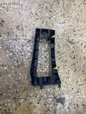 Citroen Berlingo Sağ Arka Tampon Braketi 9816808680