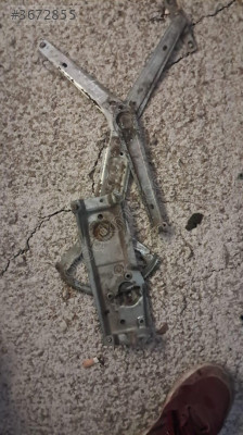 OPEL TİGRA A SAĞ ÖN CAM KRİKOSU.OTO ERKAN ÜNYE