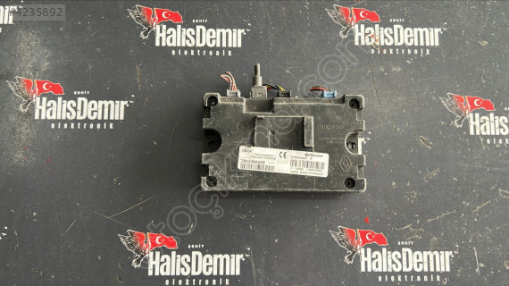 RENAULT MEGANE LATİTUDE AKSESUAR BAĞLANTI ÜNİTESİ 280246043R