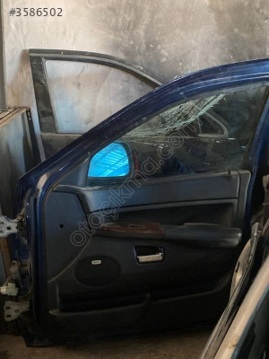 JEEP GRAND CHEROKEE WH SAĞ ÖN KAPI DÖŞEMESİ