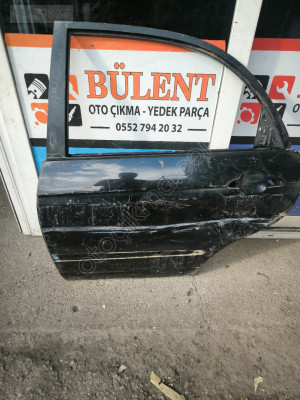 Kia Cerato sol arka kapı orijinal çıkma