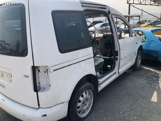 VOLKSWAGEN CADDY SAĞ ARKA ÇAMURLUK