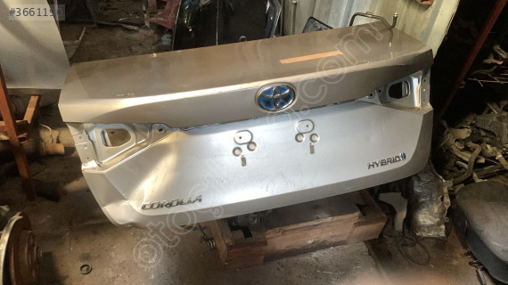 Toyota corolla bagaj kapağı