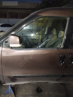 Fiat Doblo 4 sol ön kapı hatasız