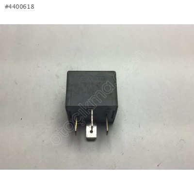 Volkswagen Audi Skoda Röle 141951253B 20240072