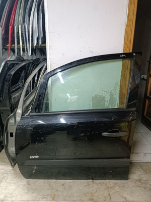 Zafira B sol ön kapı dolu çıkma orjinal