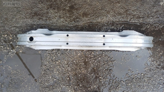 2001-2005 Audi A4 ön tampon demiri