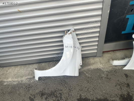 Ford Fiesta sol ön çamurluk 2009-2017