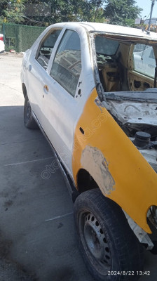 fiat albea kapı