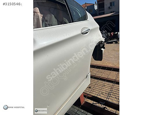 BMW F10 KAPI SEDEFLİ BEYAZ ( ORJİNAL )