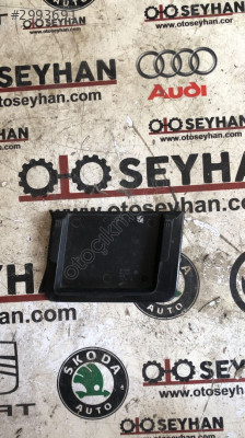 1K6867461 Volkswagen Golf 6 bagaj iç yan kapak