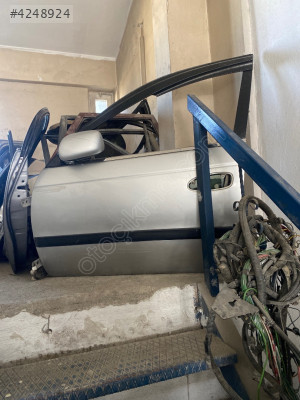 Toyota avensis sol ön kapı çıkma