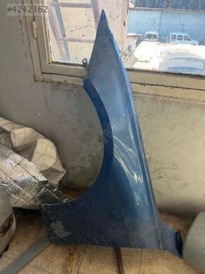 BMW F30 ÇIKMA ÖN SOL ÇAMURLUk MAVİ RENk