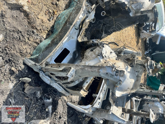 W211 Mercedes E Serisi Sağ Ön Şasi Güçmanları