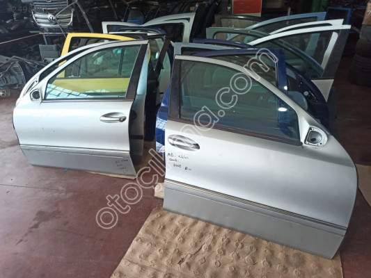 mercedes sol ön kapı