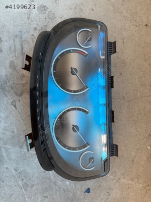 BMW F10 YARIM HAYALET GÖSTERGE SAATİ