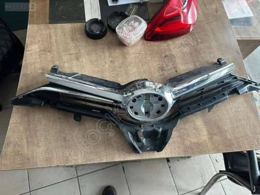 AURİS ÖN PANJUR ORJİNAL ÇIKMA