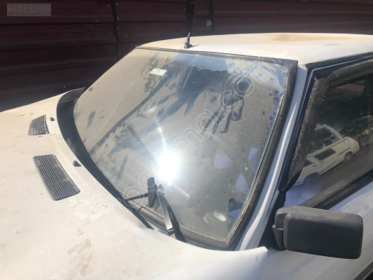 Renault 9 Ön Cam