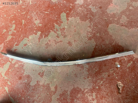 VOLKSWAGEN TRANSPORTER TAMPON ORTA IZGARA SOL ÇITA 3G0853835
